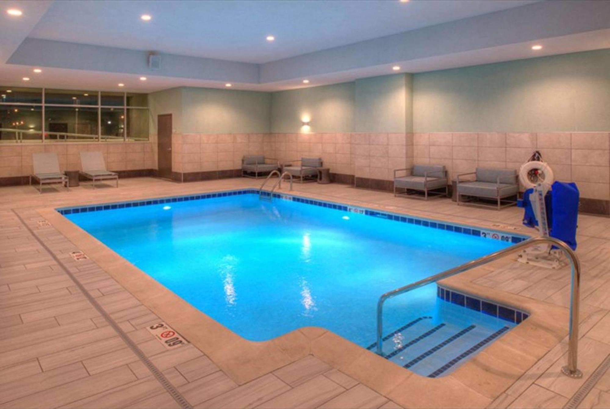 Hilton Garden Inn Little Rock Downtown Eksteriør billede