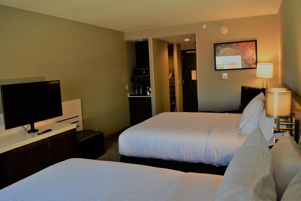Hilton Garden Inn Little Rock Downtown Eksteriør billede